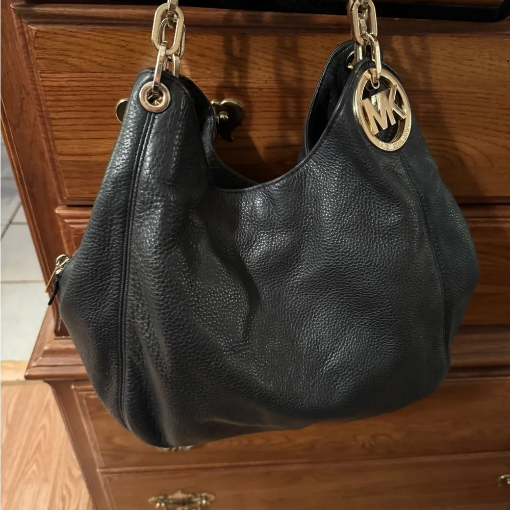 Michael Kors Black Leather Shoulder Bag‎